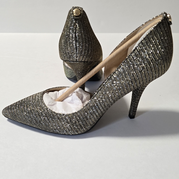 Brand New Michael Kors Nathalie Flex High Pump Black Gold Mesh, Women’s 7.5 - Picture 3 of 17